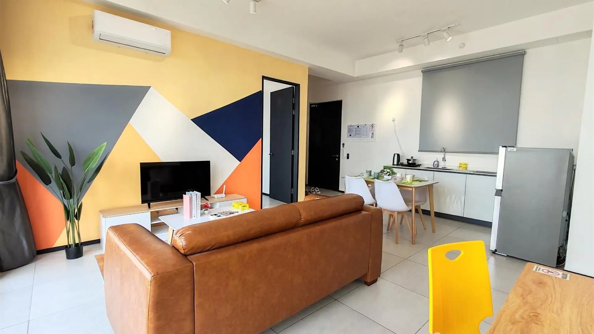 Cozy Minimalist Suite At Urban Suites Georgetown By Superstay Jelutong 0*,