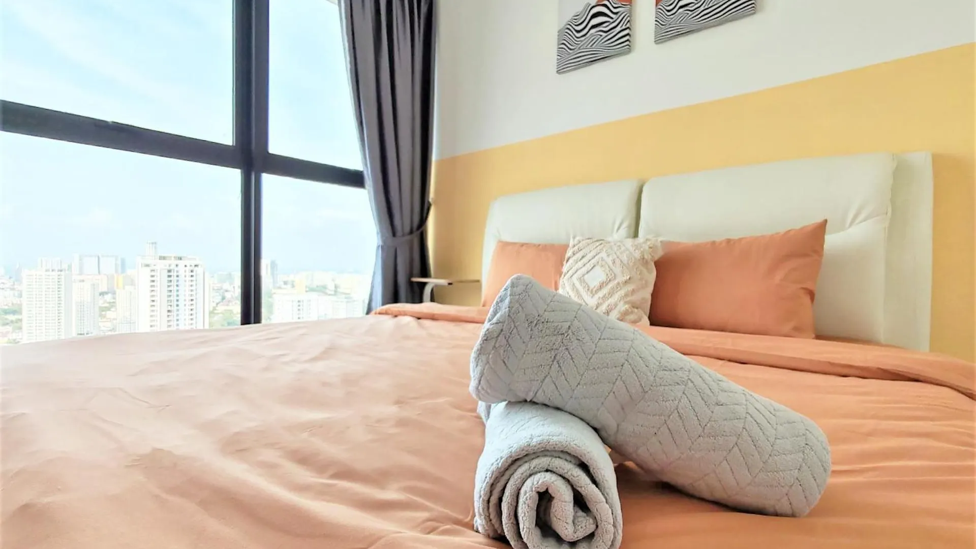 Apartment Cozy Minimalist Suite At Urban Suites Georgetown By Superstay Jelutong Malaysia
