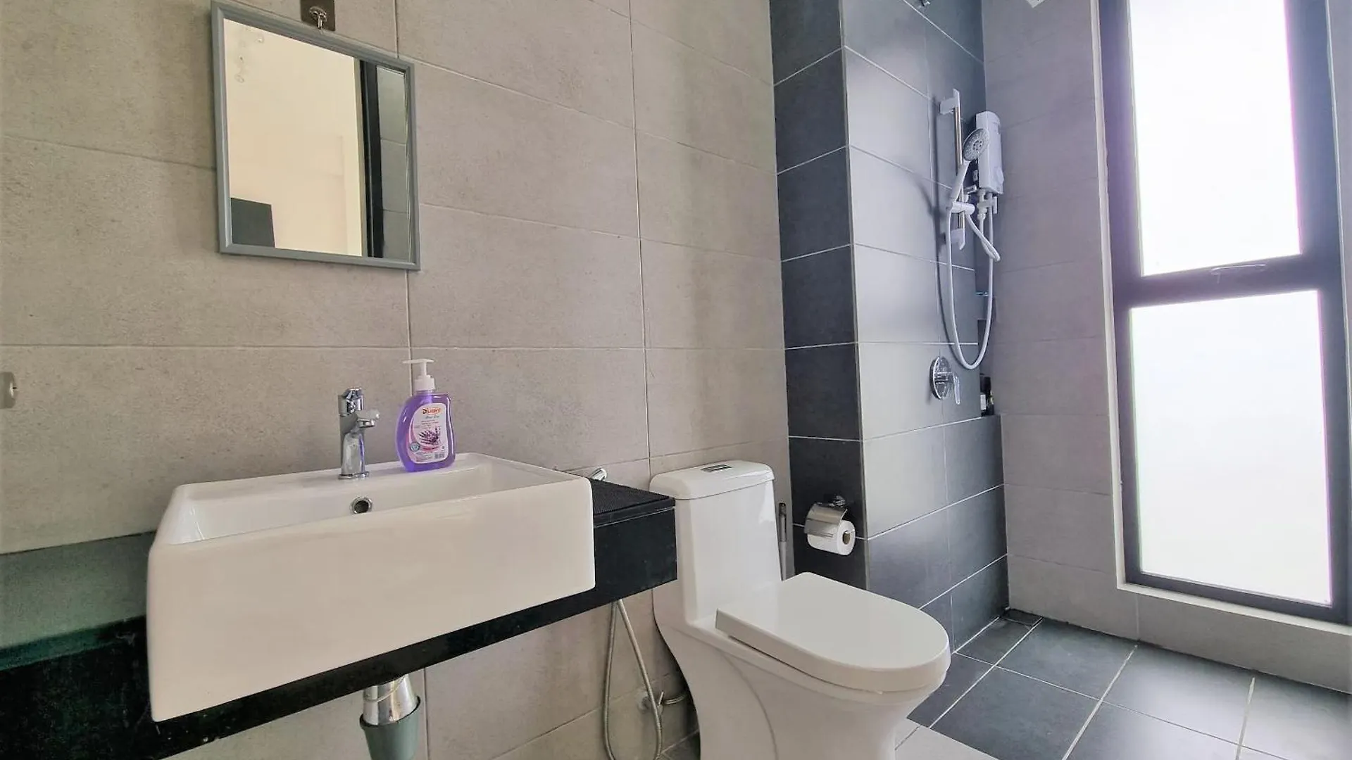 Apartment Cozy Minimalist Suite At Urban Suites Georgetown By Superstay Jelutong