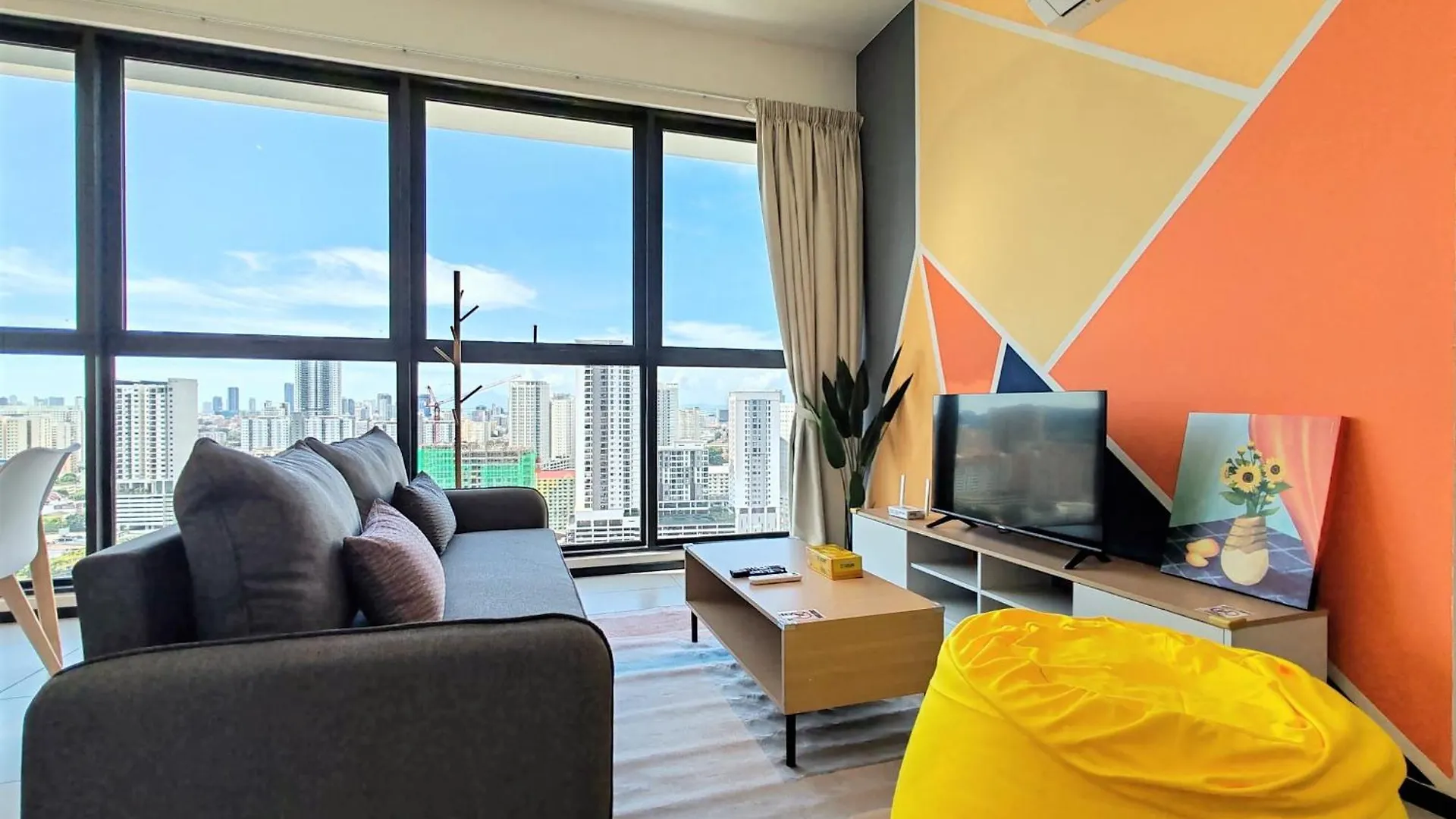 Apartment Cozy Minimalist Suite At Urban Suites Georgetown By Superstay Jelutong
