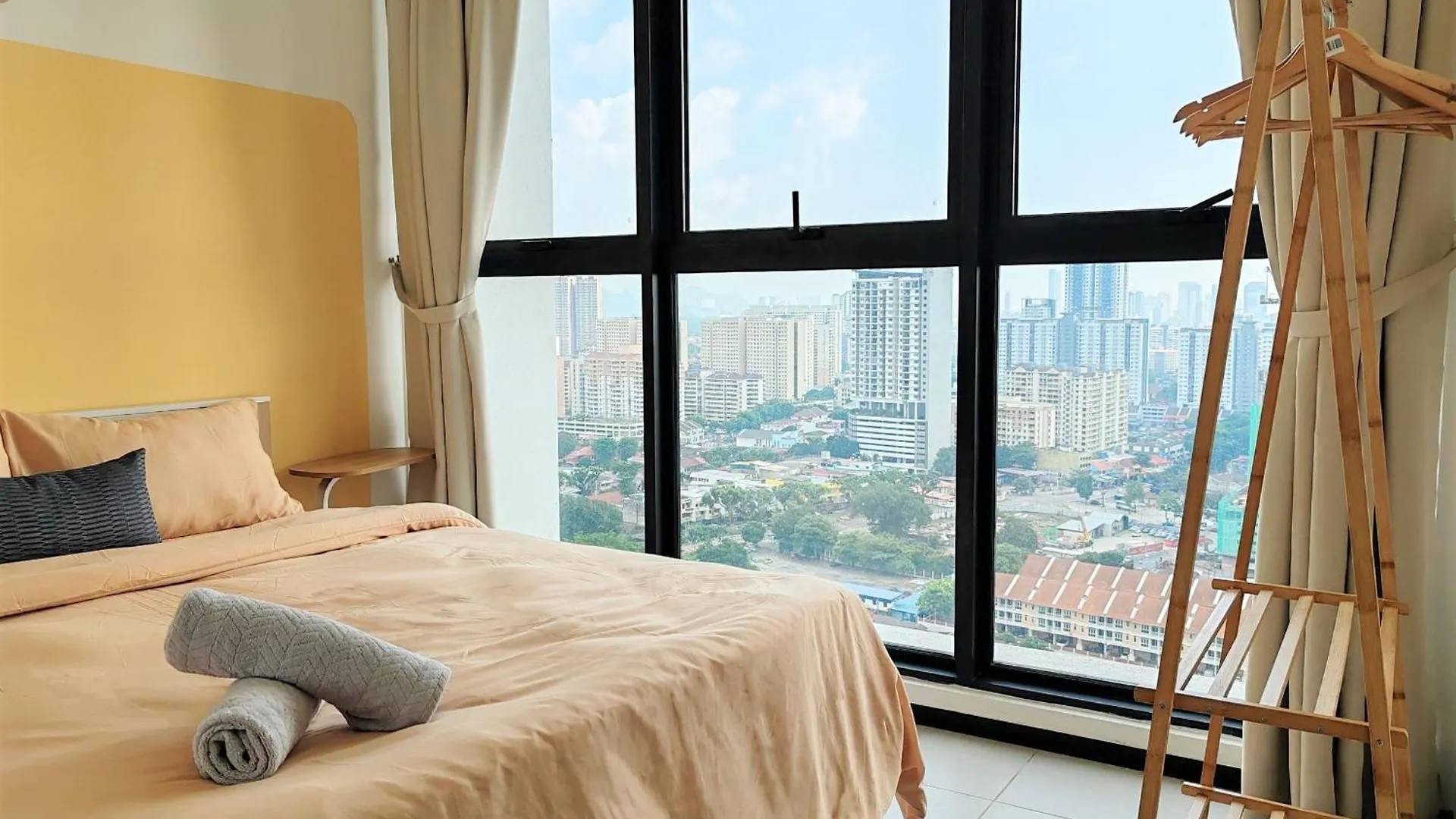 Cozy Minimalist Suite At Urban Suites Georgetown By Superstay Jelutong 0*,