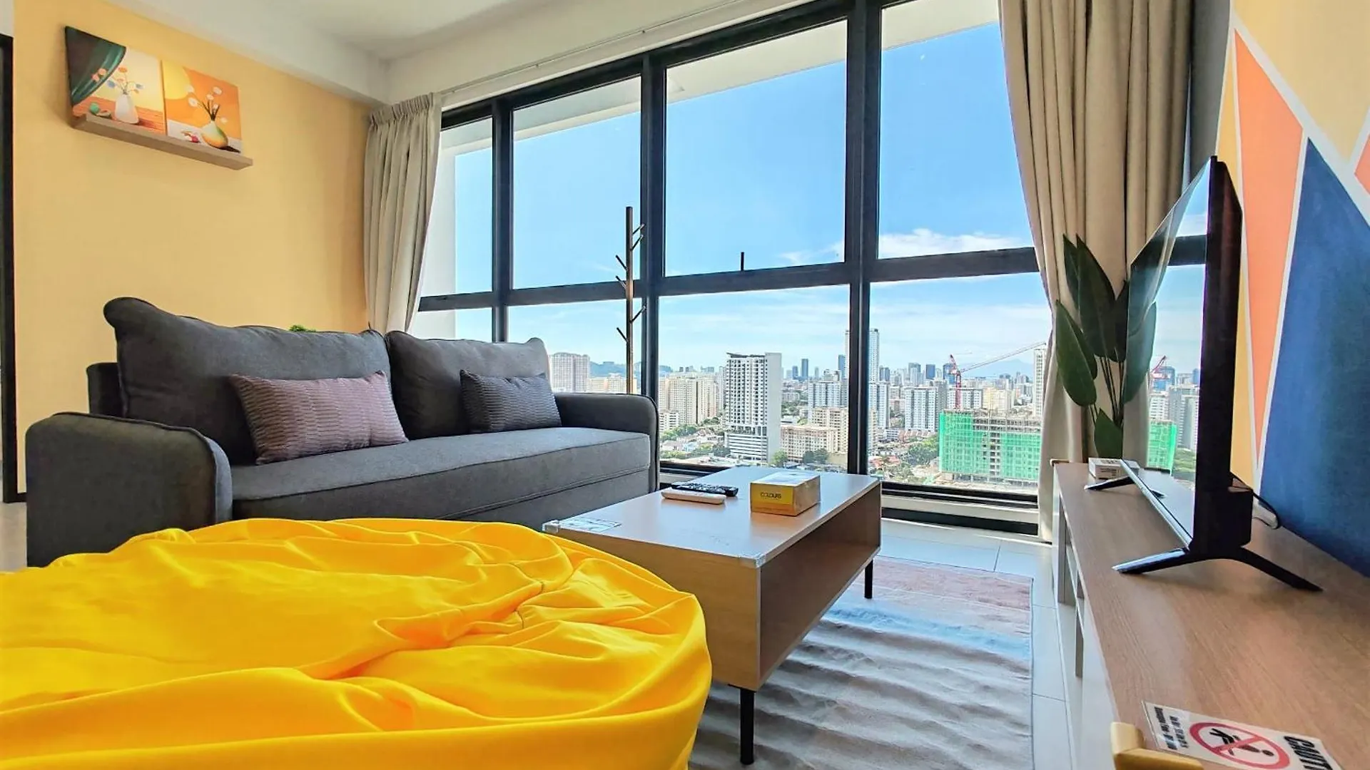 Cozy Minimalist Suite At Urban Suites Georgetown By Superstay Jelutong