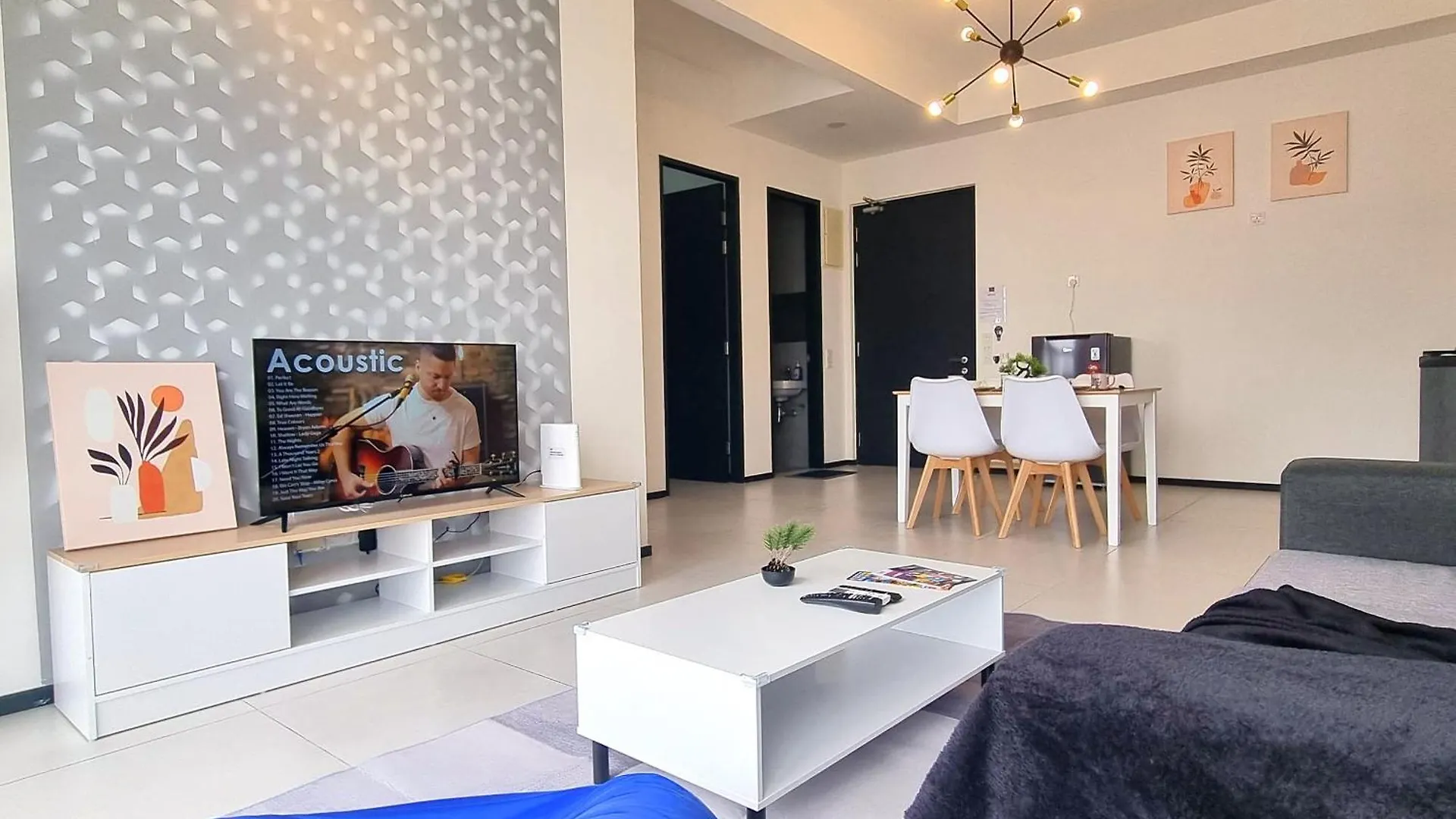 Cozy Minimalist Suite At Urban Suites Georgetown By Superstay Jelutong 0*,  Malaysia